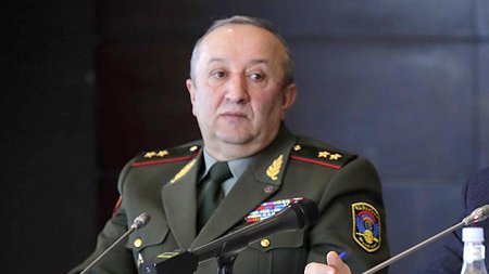 Ermənistan ordusunun generalı istefa verdi