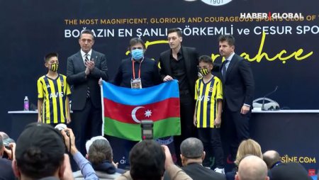 Məsut Özil “Fənərbaxça”da təqdimatı zamanı Azərbaycana dəstəyini bildirdi - VİDEO