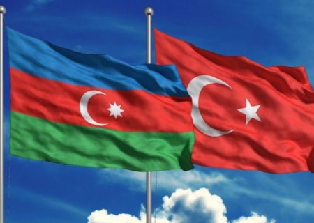 Azərbaycanla Türkiyə arasında 11 saziş imzalandı