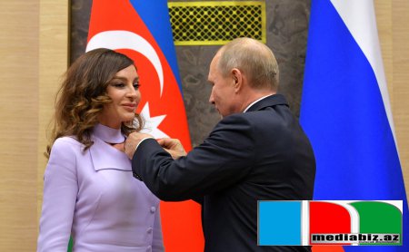Vladimir Putin "Dostluq" ordenini Mehriban Əliyevaya təqdim etdi