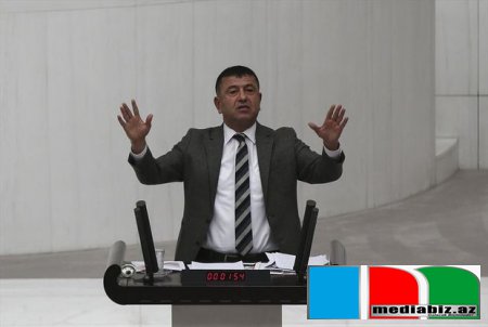 Türkiyədə parlamentdə deputatlar arasında gərginlik - FOTO
