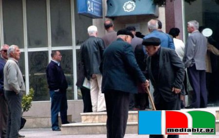 Pensiyaçılara pensiyalar artımlarla birgə ödənildi - RƏSMİ