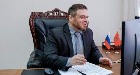 Rusiyalı politoloq: “Nikol Paşinyan Ermənistanın indi olduğu inkişaf səviyyəsinə uyğundur”