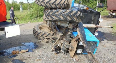 Biləsuvarda qəza: Traktor yük maşını ilə toqquşdu, sürücüsü xəstəxanalıq oldu
