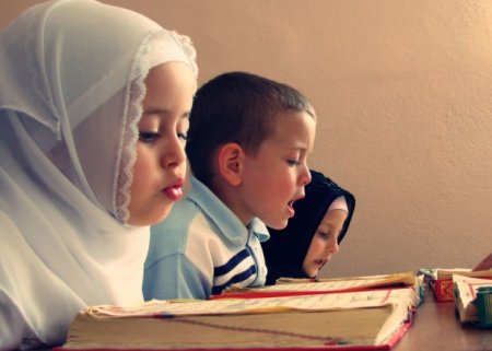 Uşaqların dini etiqada məcbur edilməsi qadağan olunur