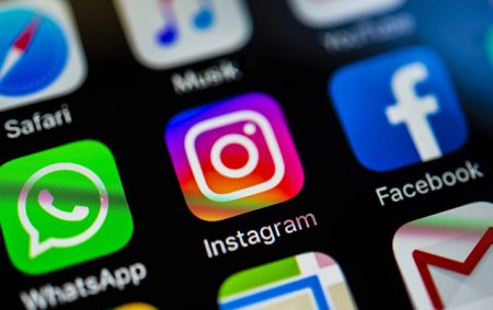 Nazirlikdən “WhatsApp” və “Instagram”la bağlı açıqlama