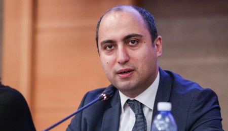 Nazir 19 məktəb direktorunu İŞDƏN ÇIXARDI