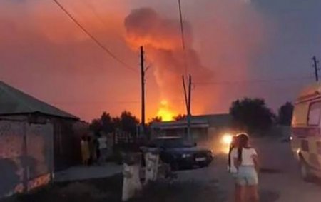 Qazaxıstanda hərbi hissədə partlayış, xeyli sayda yaralı var - Video