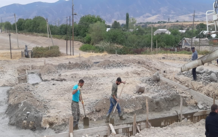 DAHA BİR FAKT: Ermənilərin Xocalıdakı ev tikintisində iranlılar da işləyir... - Aralarında azərbaycanlı varmı?..