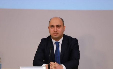 "Müəllimlərin 90 faizindən çoxu vaksinasiyadan keçib" - Emin Əmrullayev