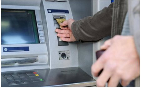 Pensiya və maaşları istənilən bankdan almaq mümkün olacaq 